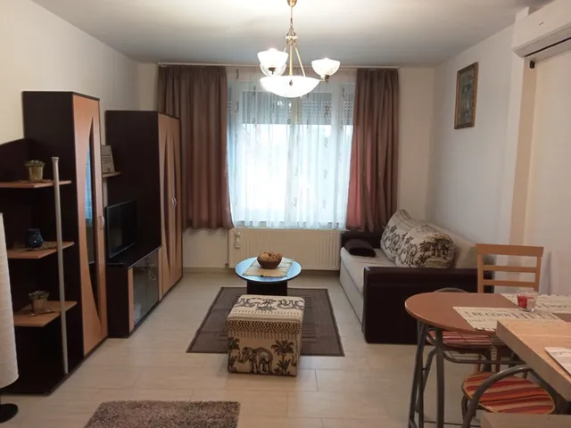 Kiadó lakás Pécs, Egyetemváros, Lotz Károly u. 42 nm