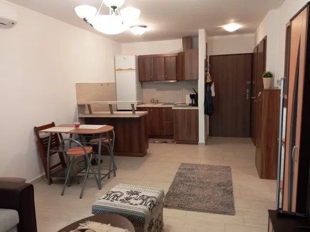 Kiadó lakás Pécs, Egyetemváros, Lotz Károly u. 42 nm