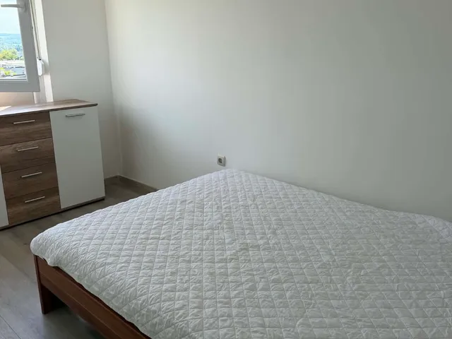 Kiadó lakás Pécs, Egyetemváros, Őz utca 39 nm