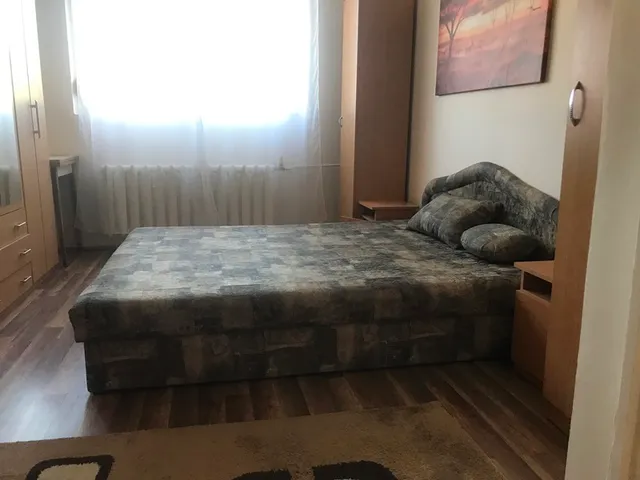Kiadó lakás Pécs, Uránváros, Hajnóczy utca 54 nm
