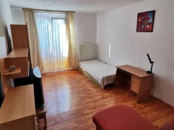 Kiadó lakás Pécs, Egyetemváros, Gosztonyi utca 47 nm