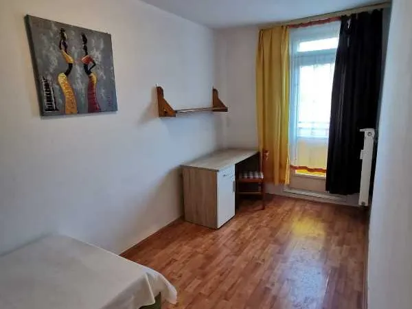 Kiadó lakás Pécs, Egyetemváros, Gosztonyi utca 47 nm