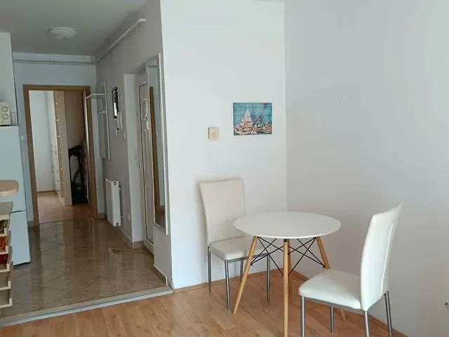Kiadó lakás Pécs, Egyetemváros 48 nm