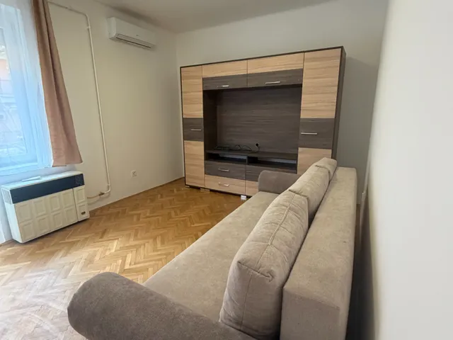 Kiadó lakás Pécs, Egyetemváros 30 nm