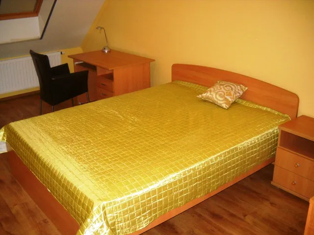Kiadó lakás Pécs, Szigeti út 60 nm