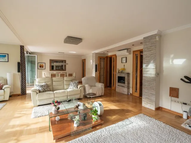 Eladó lakás Budapest II. kerület 220 nm