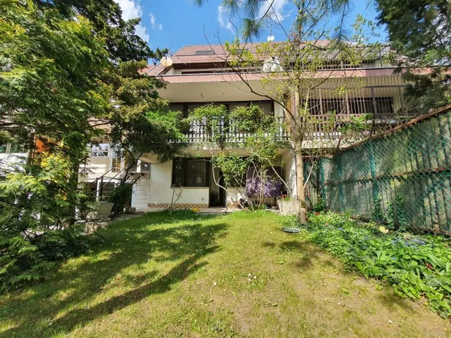 Eladó ház Budapest II. kerület 248 nm