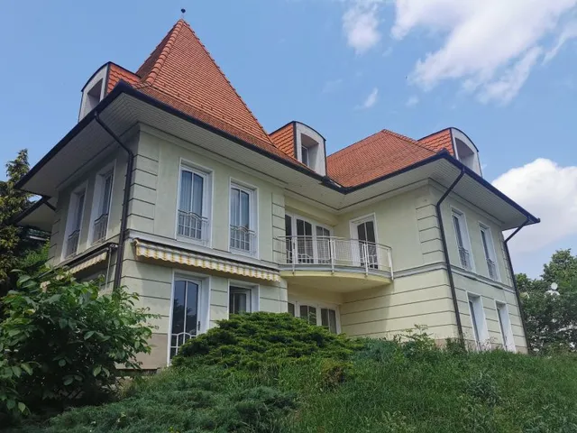 Eladó ház Budapest XII. kerület 700 nm