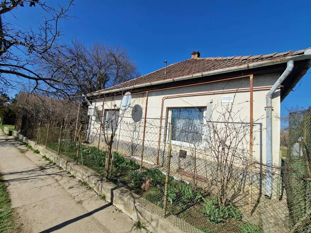 Eladó ház Kálló 75 nm