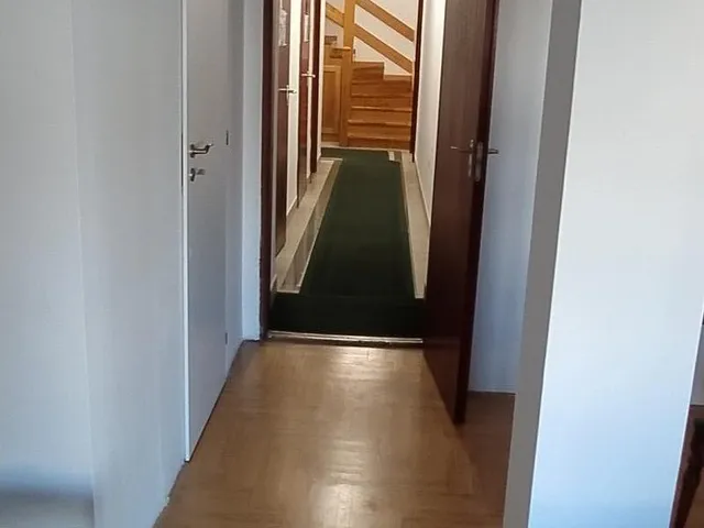 Kiadó kereskedelmi és ipari ingatlan Budapest II. kerület 30 nm