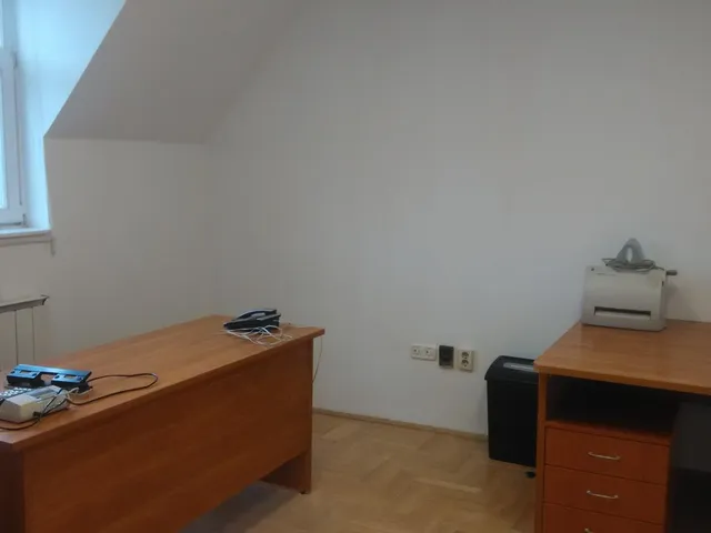 Kiadó kereskedelmi és ipari ingatlan Budapest II. kerület 43 nm