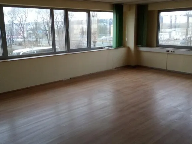 Kiadó kereskedelmi és ipari ingatlan Budapest XI. kerület 124 nm