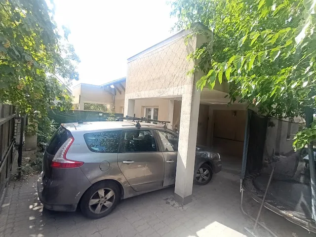 Eladó ház Budapest XVIII. kerület, Újpéteritelep 175 nm