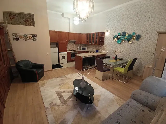 Kiadó lakás Budapest VII. kerület, Belső-Erzsébetváros 76 nm