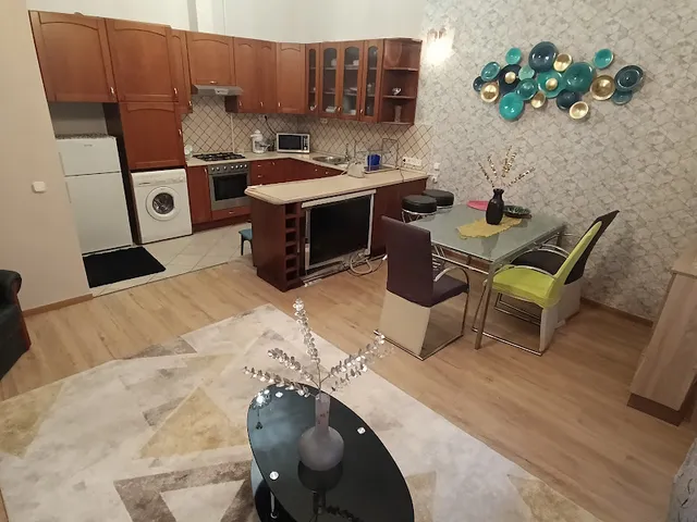 Kiadó lakás Budapest VII. kerület, Belső-Erzsébetváros 76 nm