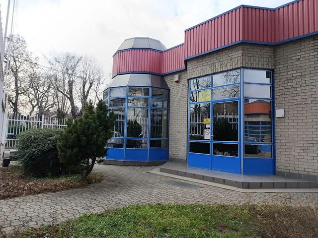 Kiadó kereskedelmi és ipari ingatlan Budapest XVIII. kerület 190 nm