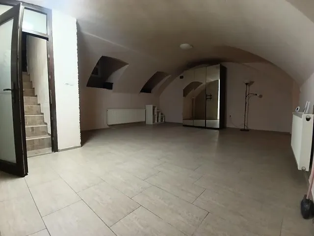 Eladó kereskedelmi és ipari ingatlan Budapest VIII. kerület 71 nm