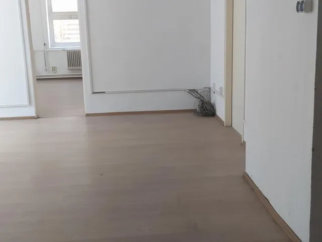 Kiadó kereskedelmi és ipari ingatlan Budapest III. kerület 61 nm