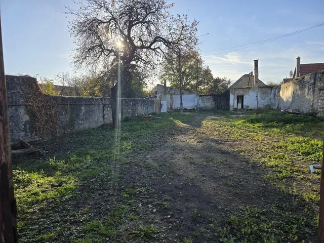 Eladó telek Tapolca 531 nm