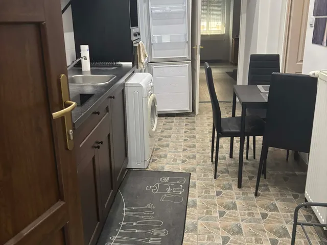 Kiadó lakás Budapest VI. kerület 33 nm