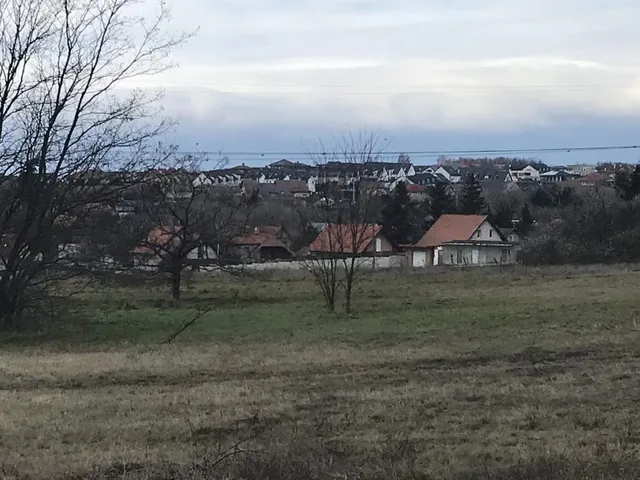 Eladó mezőgazdasági ingatlan Fót 3000 nm