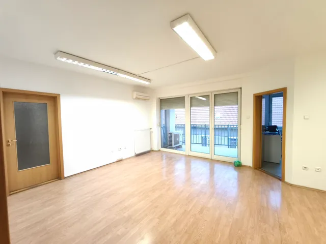 Kiadó kereskedelmi és ipari ingatlan Budapest XIV. kerület, Istvánmező 95 nm