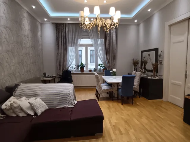 Eladó lakás Budapest VI. kerület, Nagykörúton kívüli terület 87 nm