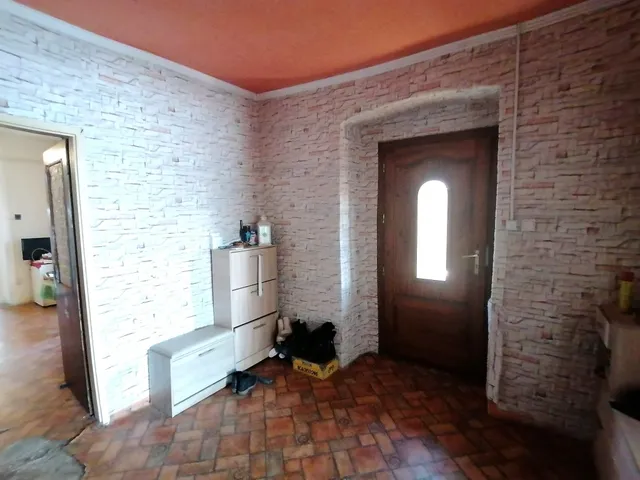 Eladó ház Pusztaszabolcs 64 nm