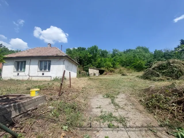 Eladó telek Kulcs 1798 nm