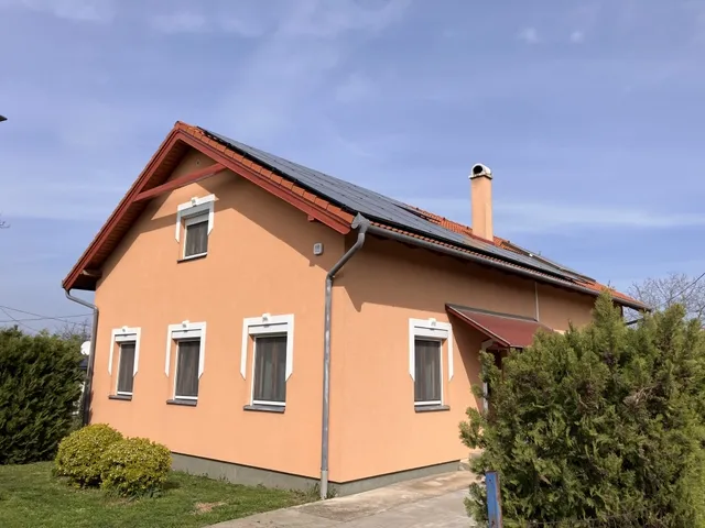 Eladó ház Kulcs 180 nm