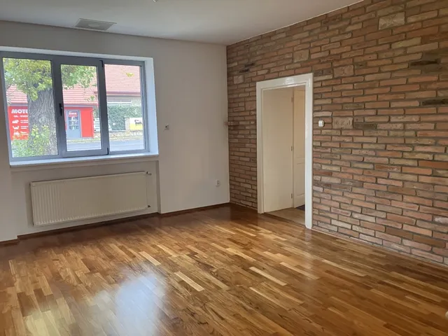 Eladó ház Székesfehérvár, Belváros 196 nm