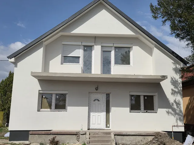 Eladó ház Pusztaszabolcs 168 nm