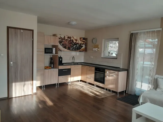 Eladó ház Velence 102 nm