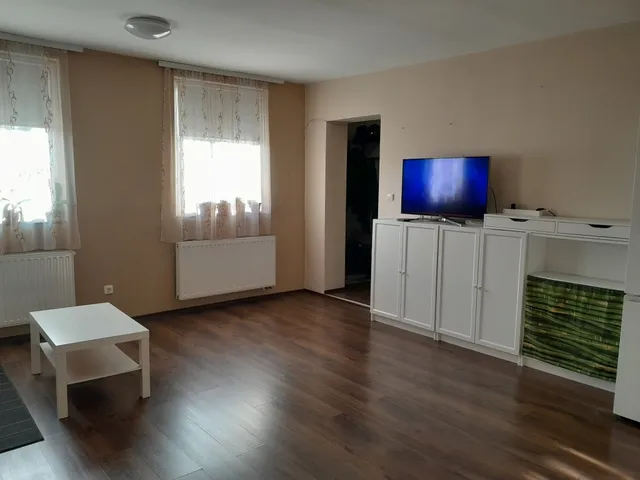 Eladó ház Velence 102 nm