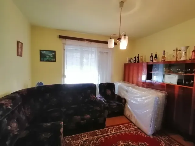 Eladó ház Pusztaszabolcs 73 nm