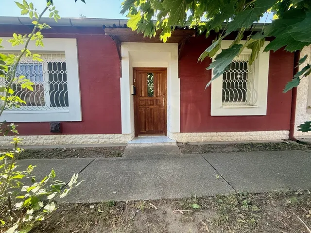 Eladó ház Beloiannisz 65 nm