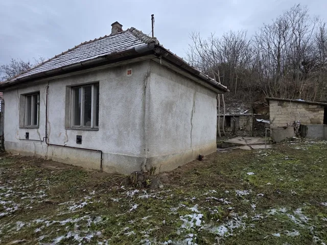 Eladó ház Kulcs 60 nm