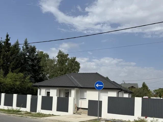 Eladó ház Ercsi 121 nm