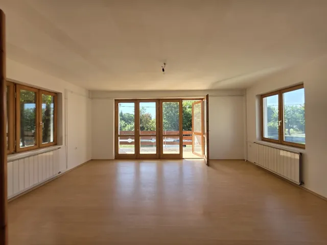 Eladó ház Velence 140 nm