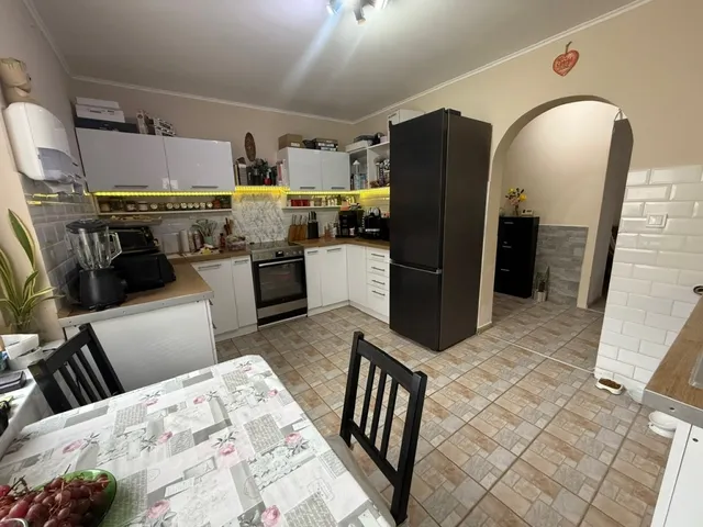 Eladó ház Pusztaszabolcs 146 nm