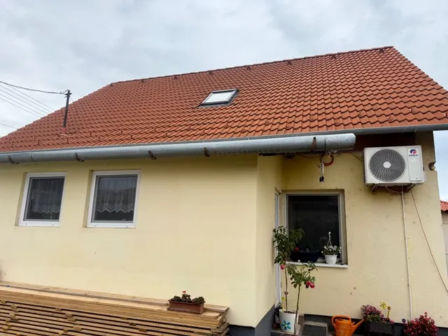 Eladó ház Pusztaszabolcs 146 nm