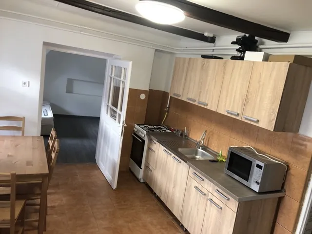 Kiadó ház Iváncsa 170 nm