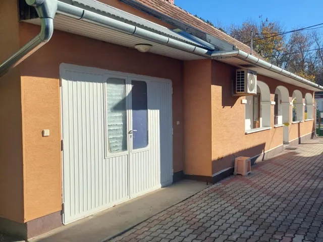 Eladó ház Velence 80 nm