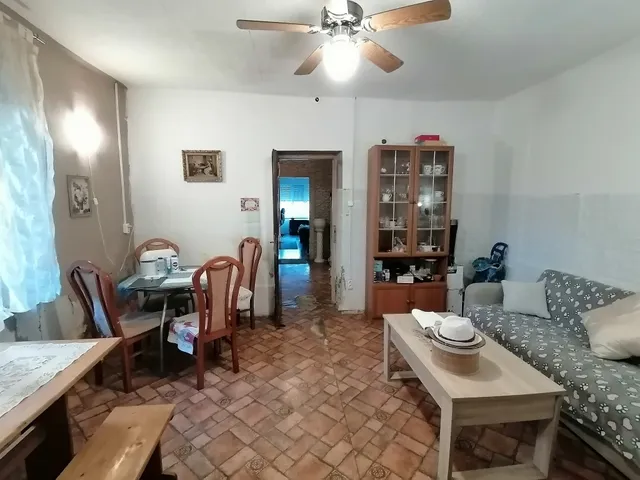 Eladó ház Pusztaszabolcs 63 nm