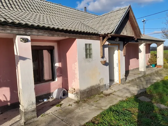 Eladó ház Sárkeszi 70 nm