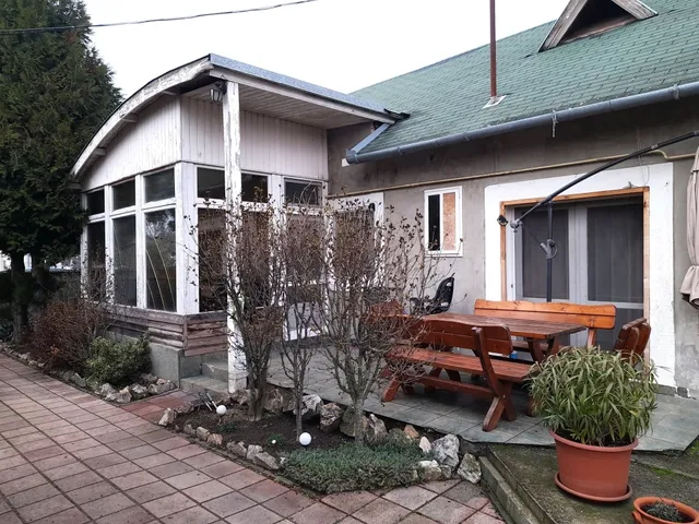 Eladó ház Szabadbattyán 90 nm