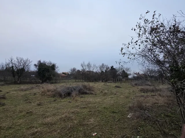 Eladó telek Ercsi 1047 nm