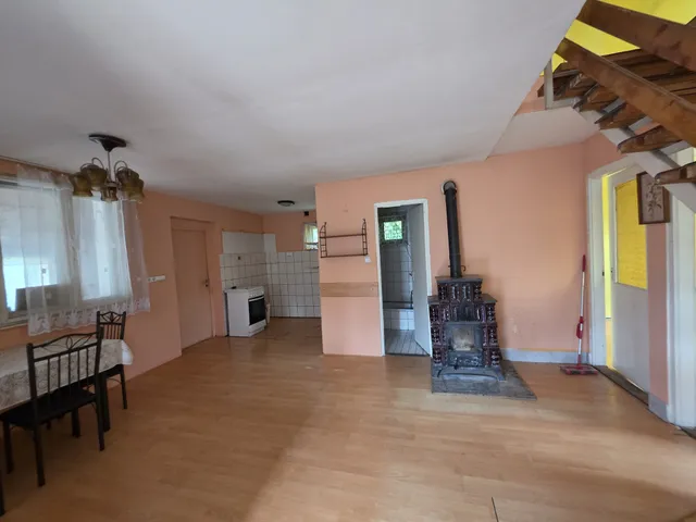 Eladó ház Velence 85 nm