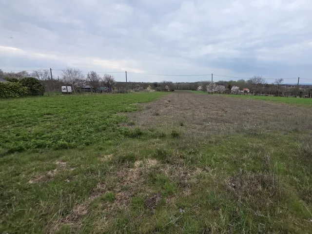 Eladó telek Gárdony 1898 nm