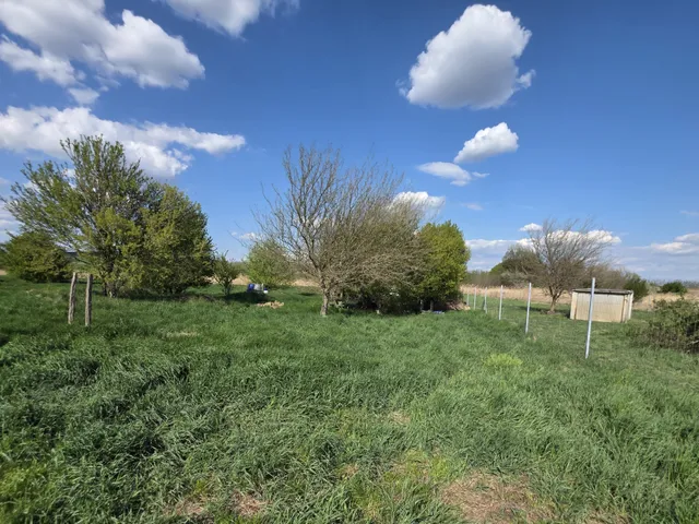 Eladó telek Velence 11995 nm